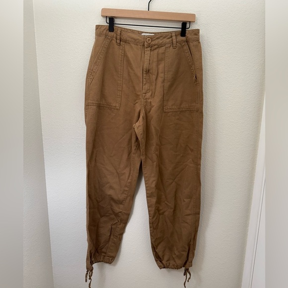 Urban Outfitters Pants - Urban Outfitters Loose Fit Cargo Pants Khaki Size 10
